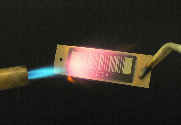 inotec Photo Barcode Etikett Ceralabel hitzefest