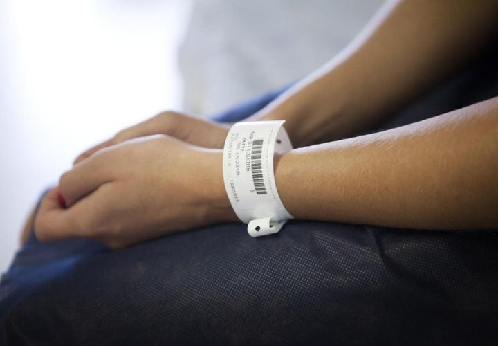 inotec Barcode RFID Patientenkennzeichnung Handgelenk